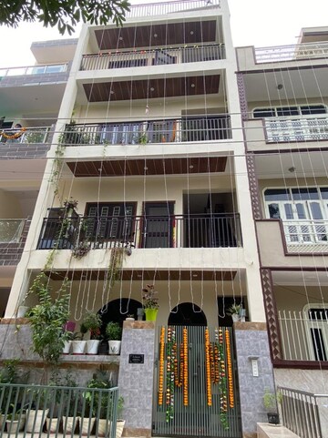 1 BHK Independent House For Rent in Sector 9a