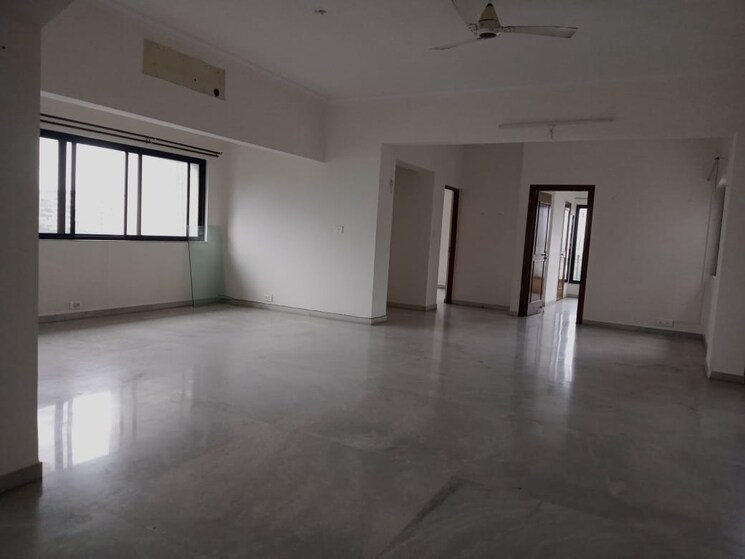 Room, kalyani nagar 4 Bedroom 3000 Sq.Ft. Apartment In Kalyani Nagar Pune 8956539