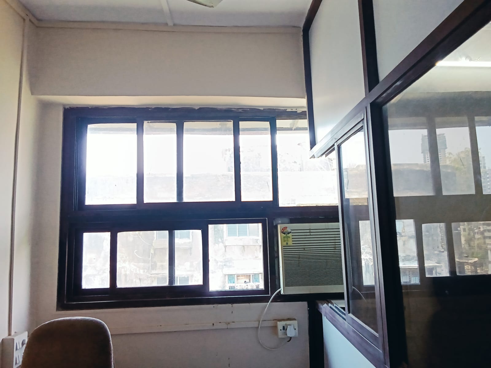 Office Space For Sale in Surat Sadan 