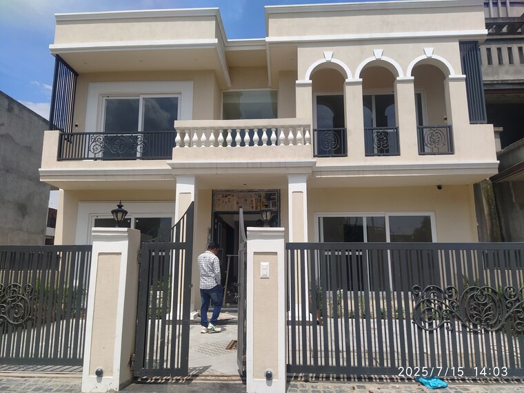 Exterior View, dlf-hyde-park 5 Bedroom 6000 Sq.Ft. Independent House In South Mullanpur Chandigarh 8956584