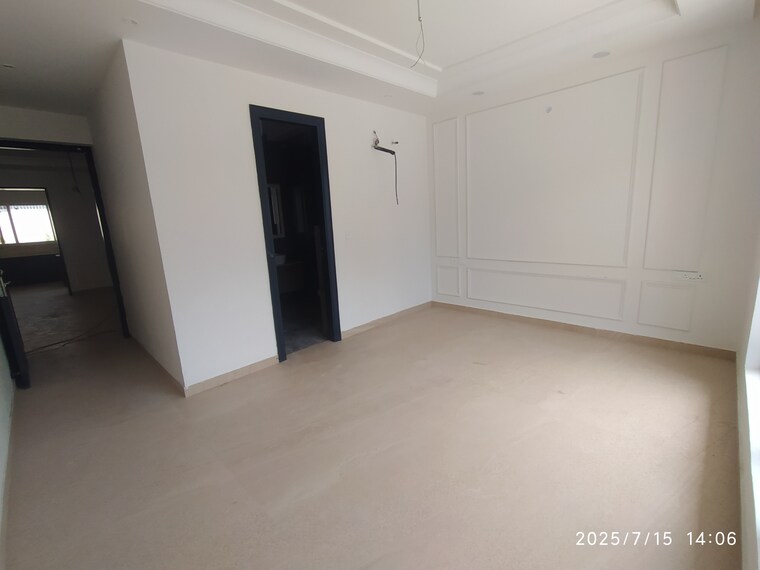 Room, dlf-hyde-park 5 Bedroom 6000 Sq.Ft. Independent House In South Mullanpur Chandigarh 8956584