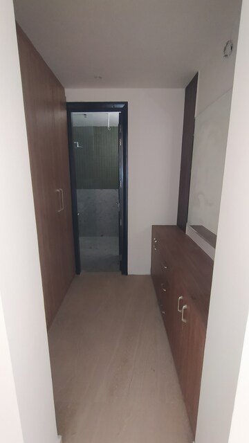 Furnished Amenities in 5 BHK Independent House at DLF Hyde Park, South Mullanpur – for Sale