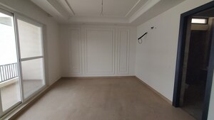 Room in 5 BHK Independent House at DLF Hyde Park, South Mullanpur – for Sale