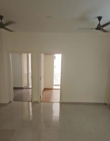 Room in 3 BHK Apartment at Emaar Palm Hills, Sector 77 – for Sale