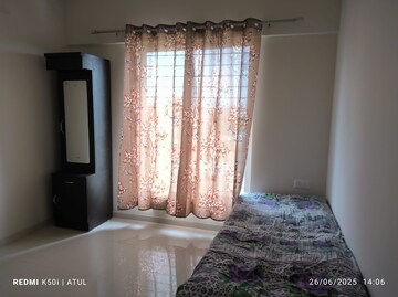 Bedroom in 2 BHK Apartment at Mantra 29 Gold Coast, Tingre Nagar – for Rent