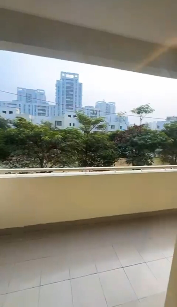 Balcony, vatika-gurgaon-21 4 Bedroom 2406 Sq.Ft. Apartment In Sector 83 Gurgaon 8956980