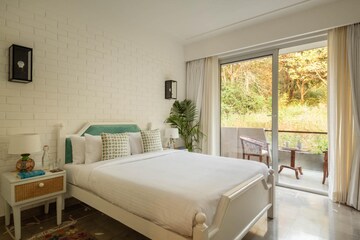 Bedroom in 2 BHK Apartment at Reis Magos – for Sale