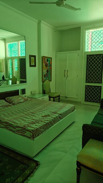 Bedroom in 3 BHK Builder Floor at South Delhi – for Rent