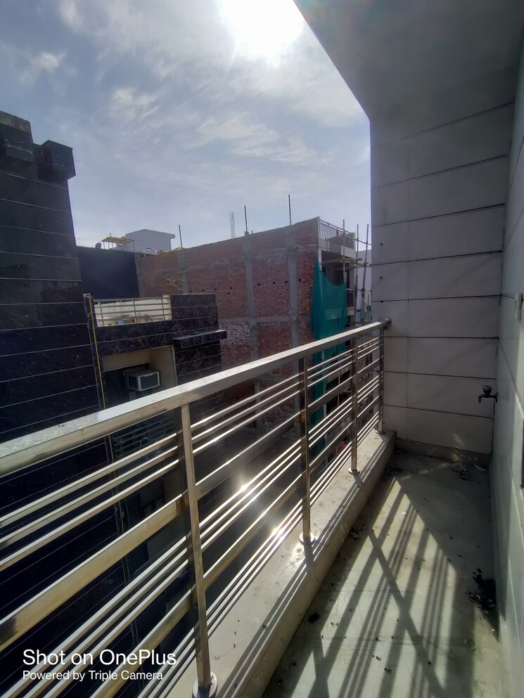 Balcony, rama park 2 Bedroom 100 Sq.Yd. Builder Floor In Rama Park Delhi 8956741