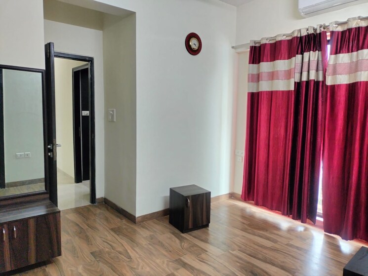 Room, harmony-sky-suites 3 Bedroom 1150 Sq.Ft. Apartment In Ghodbunder Road Thane 8956764