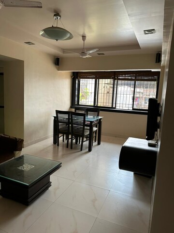 Living Room in 2 BHK Builder Floor at Preet Vihar – for Rent