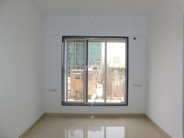 Room in 2.5 BHK Apartment at The Green Jay Krishna, Borivali West – for Rent