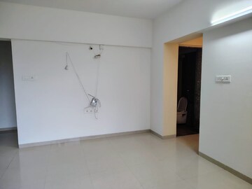 Room in 2 BHK Apartment at Axis Paradigm Whistling Meadows, Paud Road – for Rent