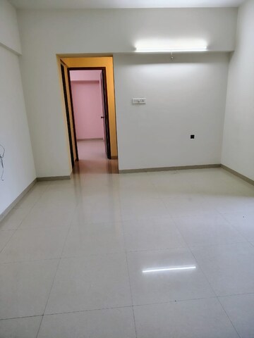 Room in 2 BHK Apartment at Axis Paradigm Whistling Meadows, Paud Road – for Rent