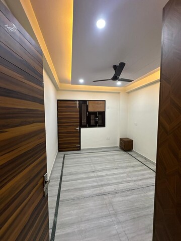 2 BHK Builder Floor For Sale in Mahavir Enclave 1