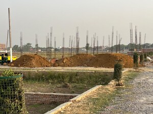  Plot – Exterior View View at Gosainganj - for Sale