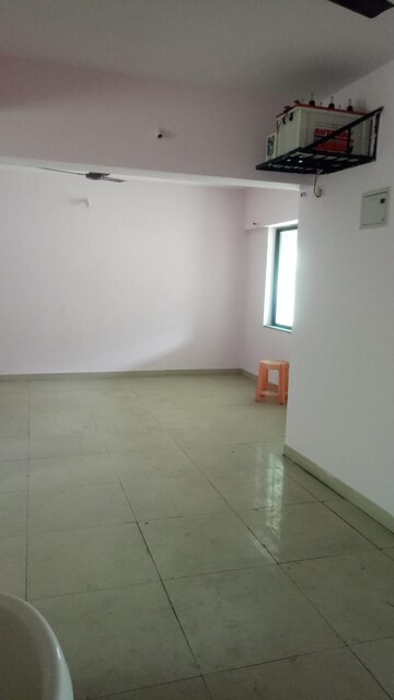 Room in 2 BHK Apartment at Shubhashree Apartmaent Akurdi, Akurdi – for Rent