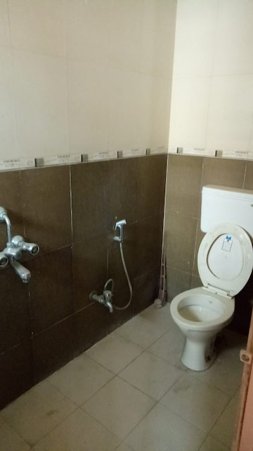 Furnished Amenities in 2 BHK Apartment at Shubhashree Apartmaent Akurdi, Akurdi – for Rent