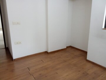 Room in 2 BHK Apartment at Lodha Palava City, Dombivli East – for Rent