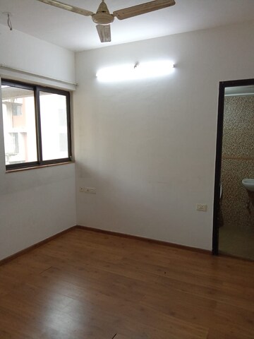Room in 2 BHK Apartment at Lodha Palava City, Dombivli East – for Rent