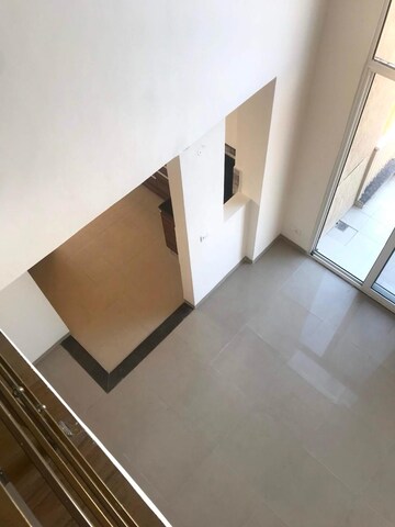Room in 3.5 BHK Apartment at Sushma Crescent, Dhakoli – for Rent