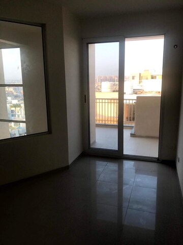 Room in 3.5 BHK Apartment at Sushma Crescent, Dhakoli – for Rent