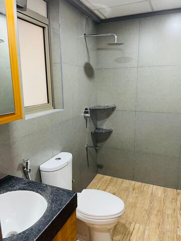 Team Area in 2 BHK Apartment at Kalpataru Paramount, Kapur Bawdi – for Rent