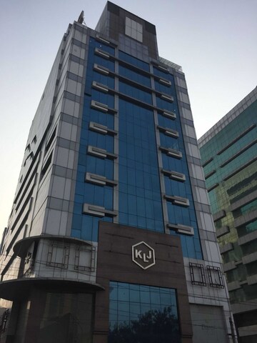  Office Space For Sale in Netaji Subhash Place