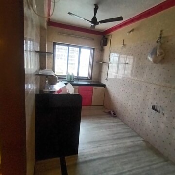 Kitchen in 1.5 BHK Apartment at Starwing Apurva Residencies, Andheri East – for Rent