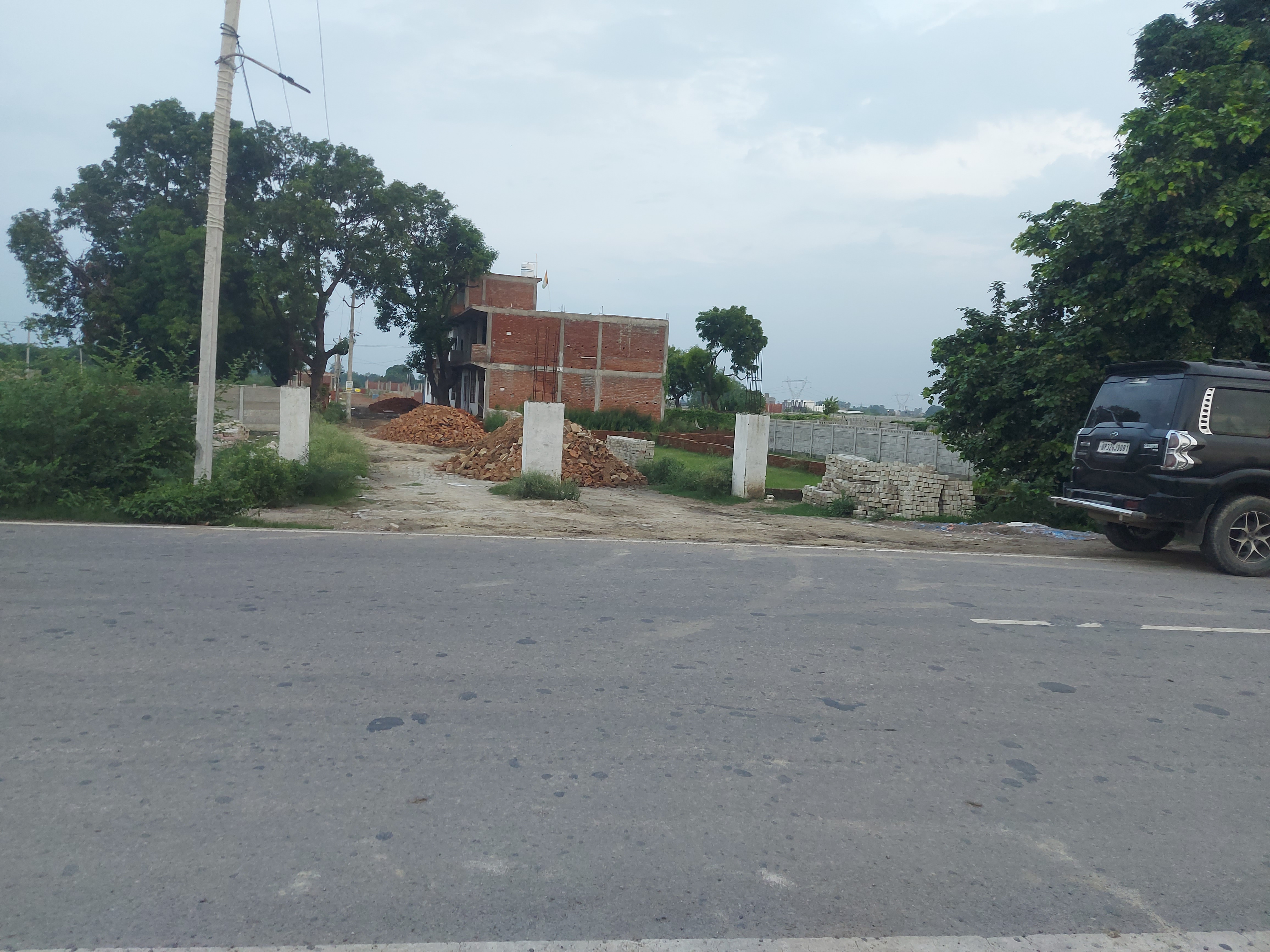 Plot For Sale in Subhash Puram 