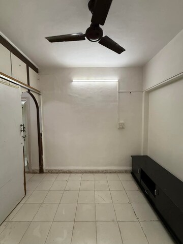 Master Bedroom in 1 BHK Apartment at Lokhandwala Complex – for Rent