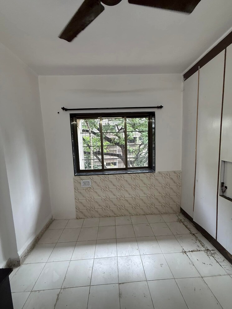 Room, lokhandwala complex 1 Bedroom 400 Sq.Ft. Apartment In Lokhandwala Complex Mumbai 8957029