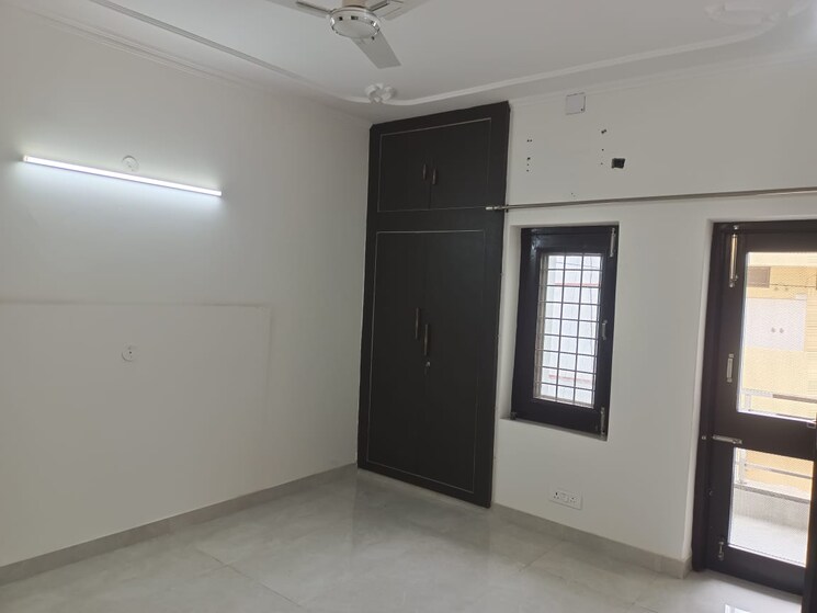 Room, the-pavilion 3 Bedroom 1900 Sq.Ft. Builder Floor In Sector 14 Gurgaon 8957084