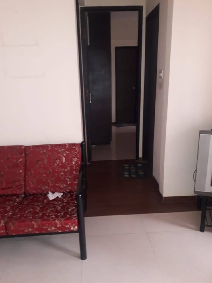 Living Room, symphony-towers-kandivali-west 1 Bedroom 680 Sq.Ft. Apartment In Kandivali West Mumbai 8957086