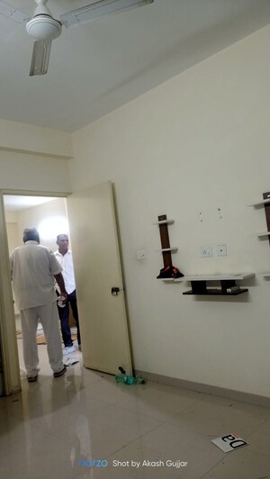 Furnished Amenities in 2 BHK Apartment at Shree Vardhman Mantra, Sector 67 – for Sale