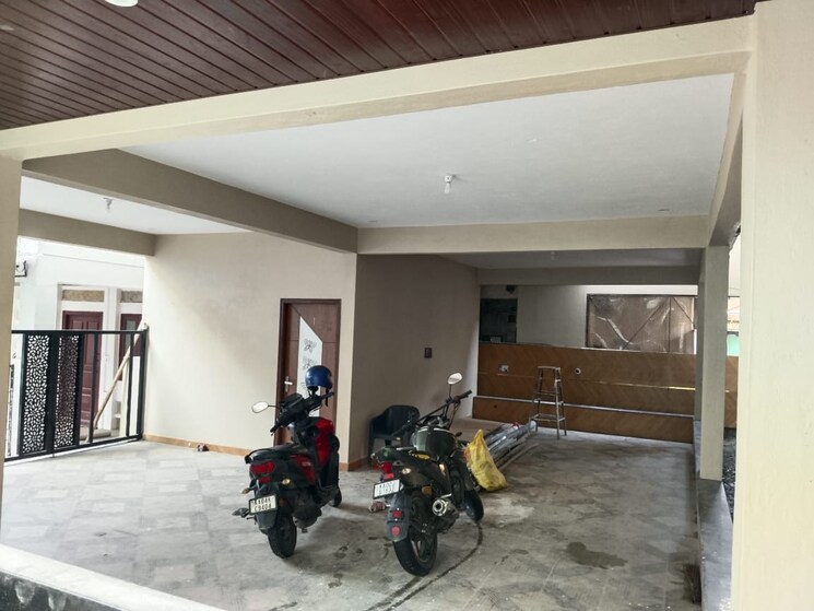  Parking, rt nagar 6 Bedroom 1200 Sq.Ft. Independent House In Rt Nagar Bangalore 8957066