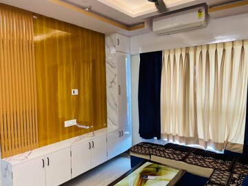 Team Area in 2 BHK Apartment at Kalpataru Paramount, Kapur Bawdi – for Rent