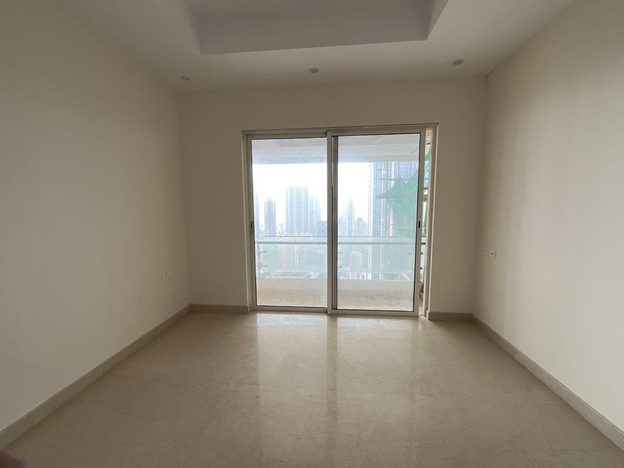 3 BHK + Servant Room Apartment For Rent in Indiabulls Sky Forest