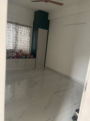 Room in 3 BHK Apartment at Giridhari Rajakshetra, Kismatpur – for Rent