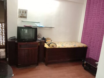 Living Room in 1 BHK Apartment at Laxmi Apartment Chunabhatti, Chunabhatti – for Rent