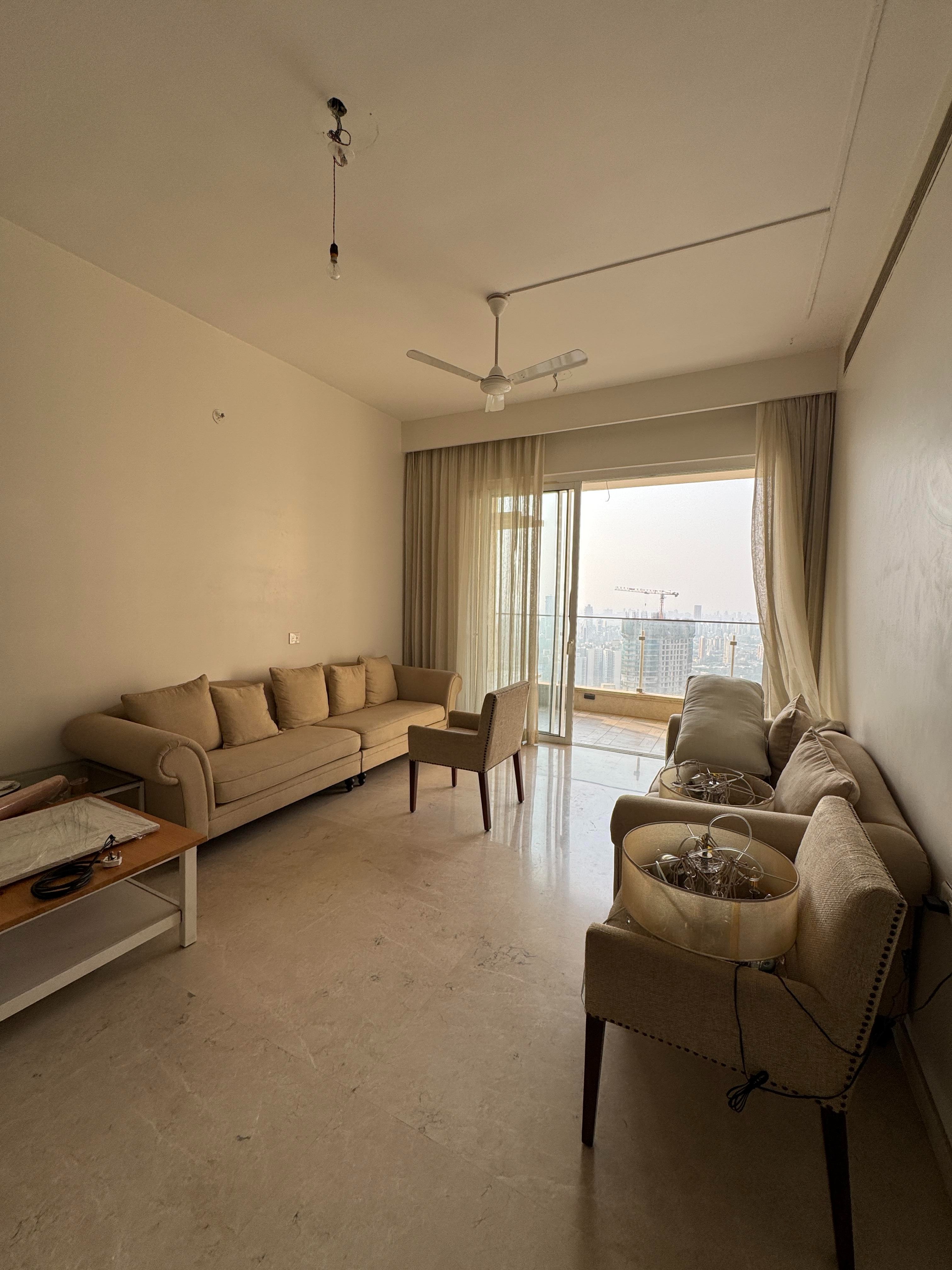 3 BHK + Pooja Room,Servant Room Apartment For Rent in Lokhandwala Zahra