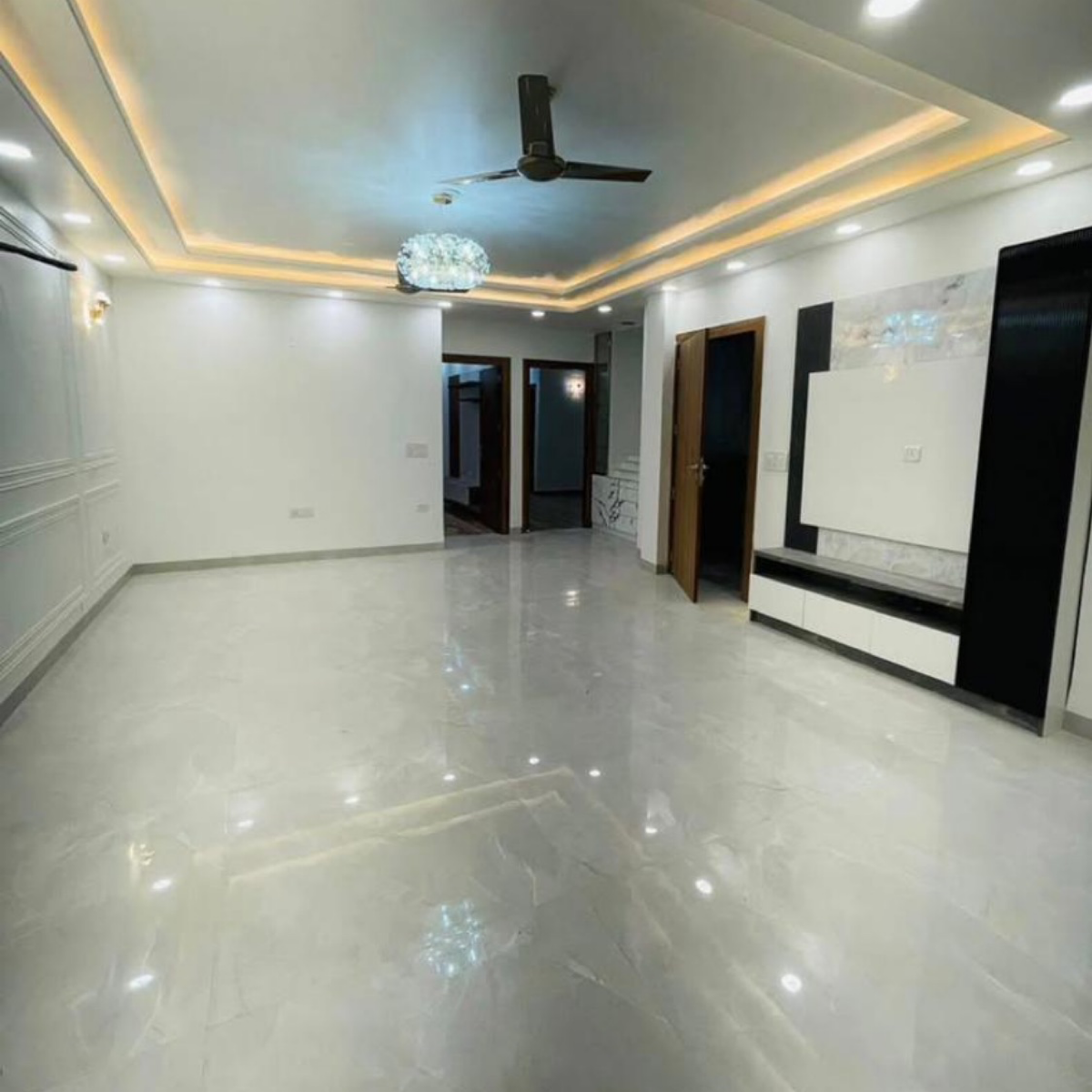3.5 BHK + Pooja Room,Servant Room Builder Floor For Sale in Vipul World Floors