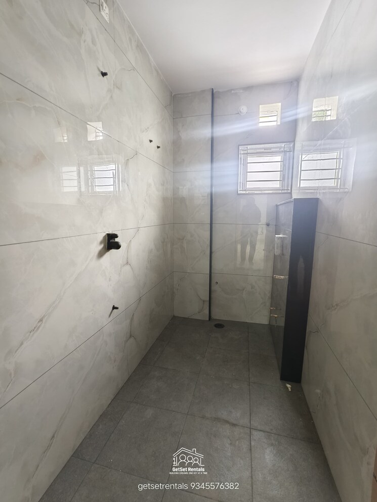 Bathroom, iti layout 2 Bedroom 1200 Sq.Ft. Builder Floor In Iti Layout Bangalore 8957223