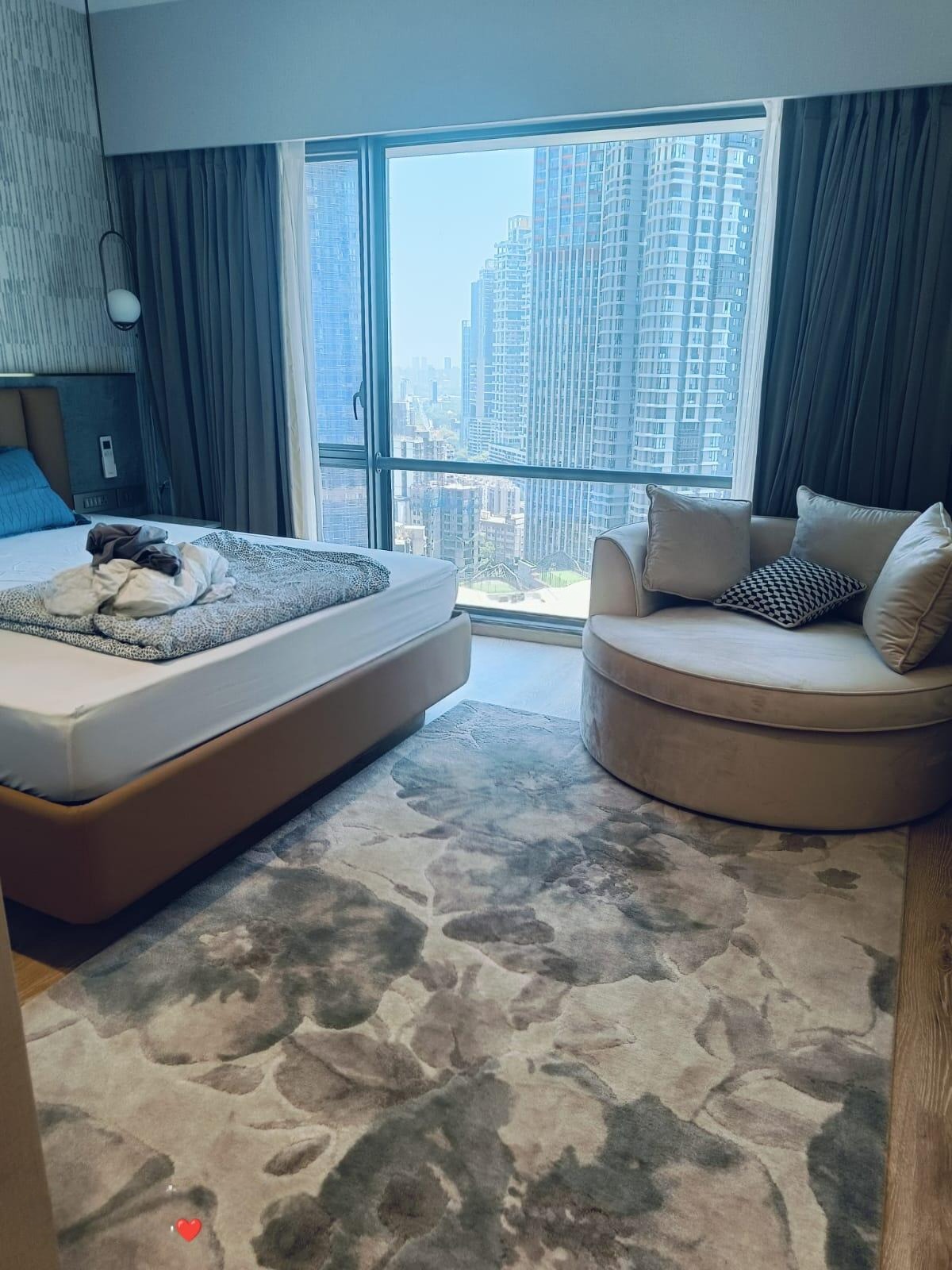 3 BHK + Servant Room Apartment For Rent in Lodha World View