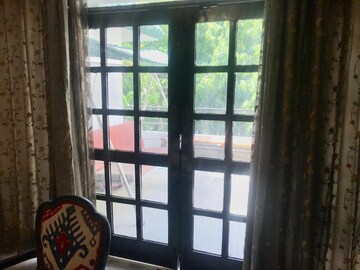 Room in 2 BHK Builder Floor at Safdarjung Development Area – for Rent
