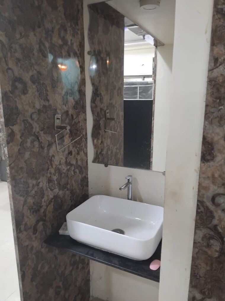 Bathroom, gidc naroda 3 Bedroom 116 Sq.Yd. Apartment In Gidc Naroda Ahmedabad 8957241