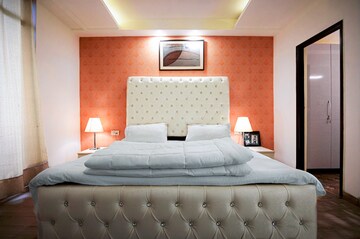 Bedroom in 1 RK Apartment at Ansal API Esencia, Sector 67 – for Rent