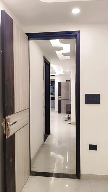 Building Lobby in 2 BHK Builder Floor at Govindpuri – for Rent