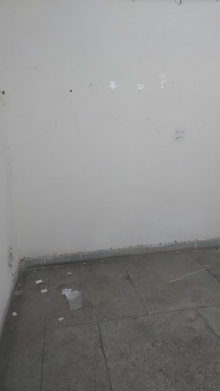 Room, mayur vihar 2.5 Bedroom 850 Sq.Ft. Apartment In Mayur Vihar Delhi 8957316