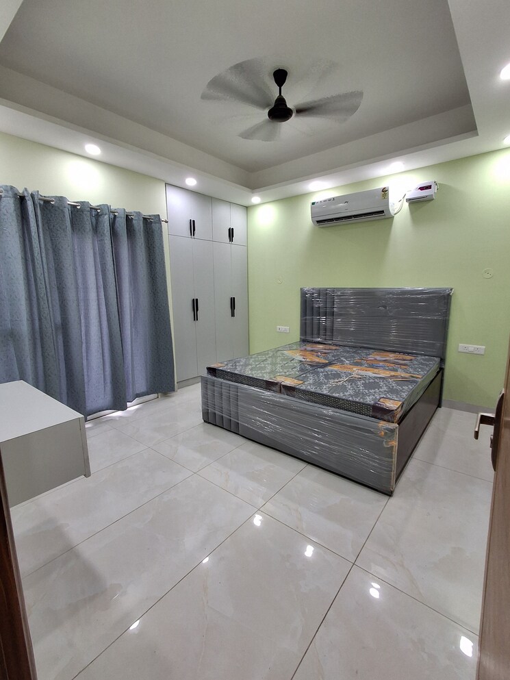 Bedroom, ansal-sushant-lok-i 5 Bedroom 300 Sq.Yd. Builder Floor In Sector 43 Gurgaon 8957315